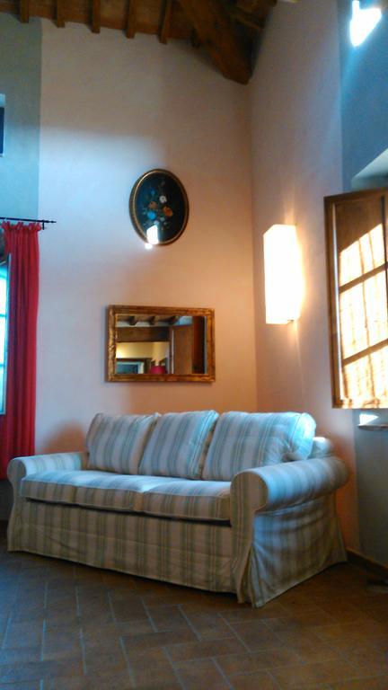 Montecastelli Pisano Fattoria San Paolo Agriturismo מראה חיצוני תמונה