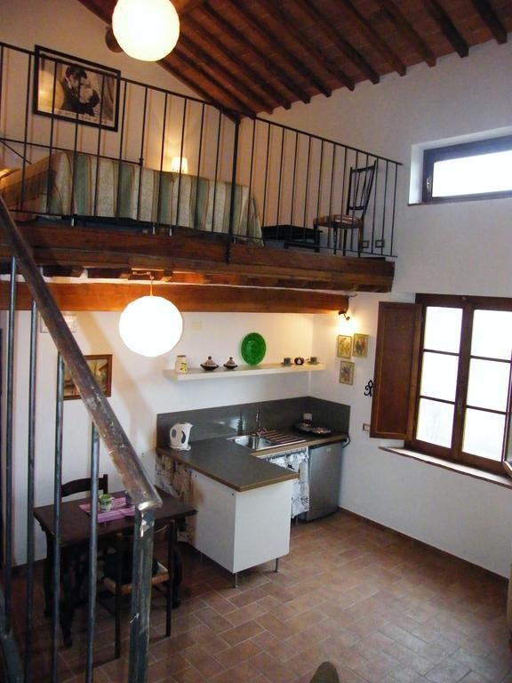 Montecastelli Pisano Fattoria San Paolo Agriturismo מראה חיצוני תמונה