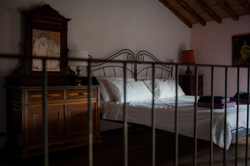 Montecastelli Pisano Fattoria San Paolo Agriturismo מראה חיצוני תמונה