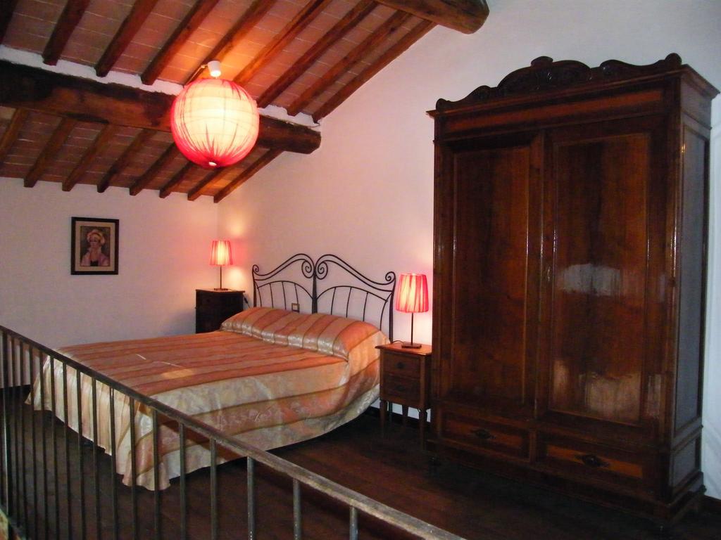 Montecastelli Pisano Fattoria San Paolo Agriturismo מראה חיצוני תמונה