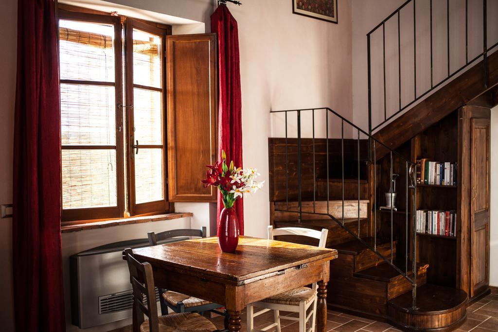 Montecastelli Pisano Fattoria San Paolo Agriturismo מראה חיצוני תמונה